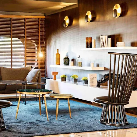 Pullman 4*