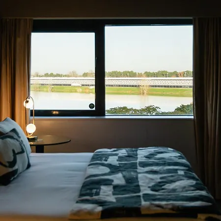 Pullman 4* בורדו