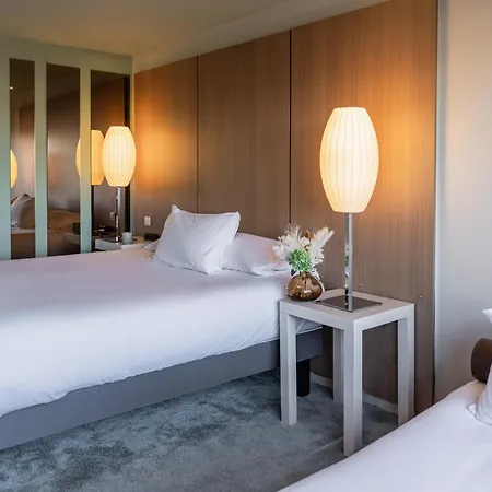 Pullman 4* בורדו